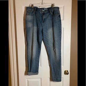 Ava & Viv Boyfriend Crop Jeans